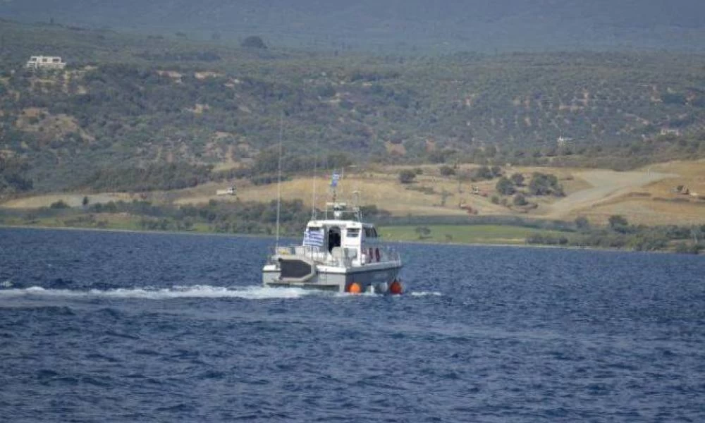 Προσάραξη ταχύπλοου με 8 επιβαίνοντες στον Σαρωνικό